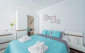 Apartament z balkonem przy Latarni 150m od morza